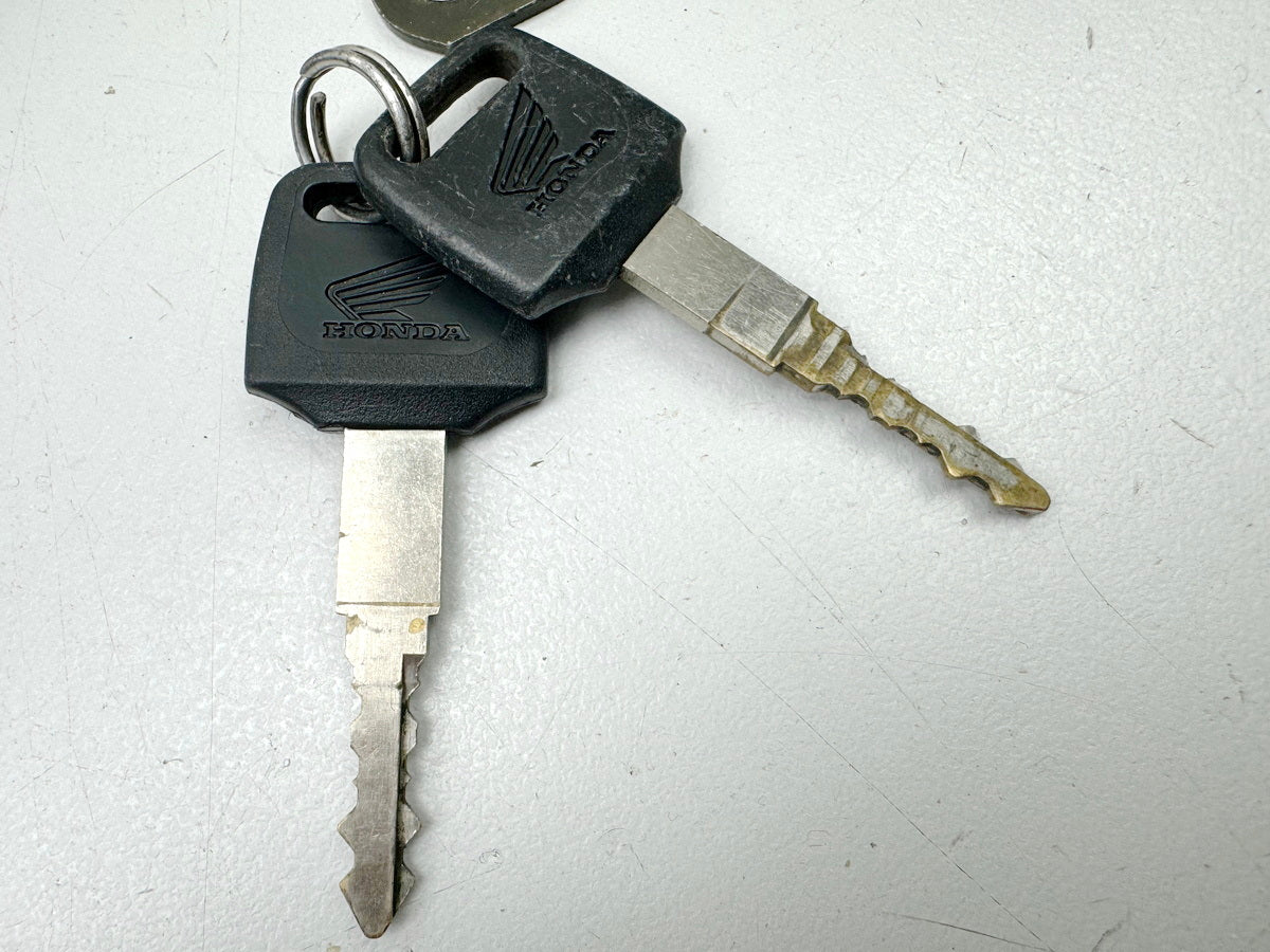 HONDA NX 650 RD08 DOMINATOR Lock Set Ignition Lock Fuel Cap Key 23236 km