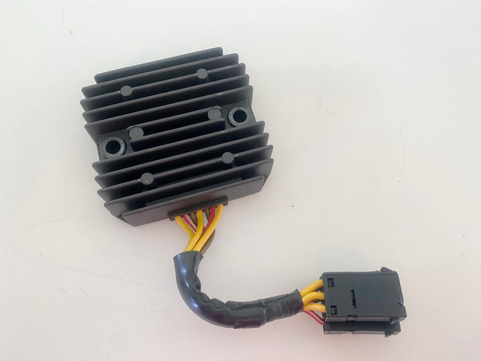BMW C1 125 200 ABS Regulador de carga original Regulador de voltaje Rectificador Regulador