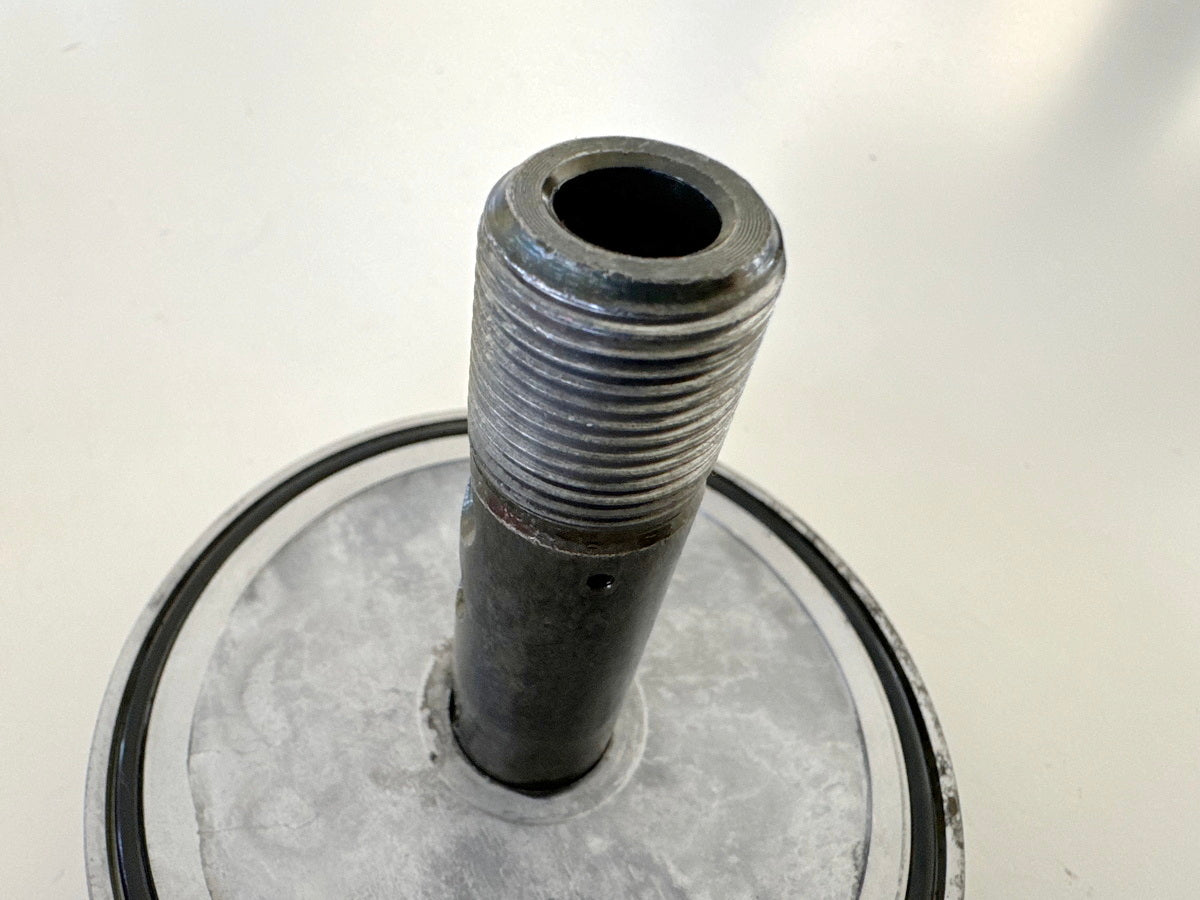 KAWASAKI EL 250 B Eliminator Halterung Ölfilter Aufnahme Motordeckel Ventil