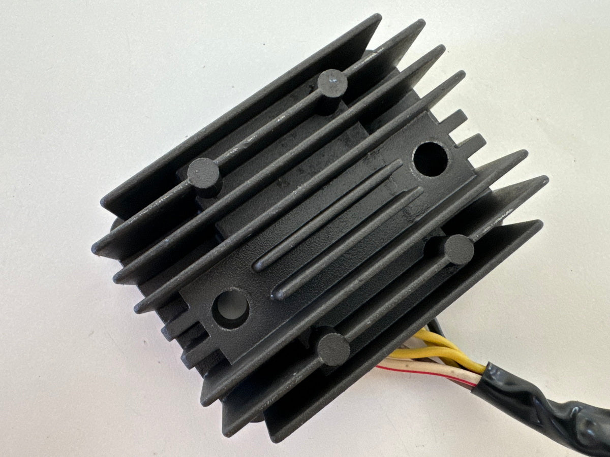 KAWASAKI EL 250 B Eliminator Regulator Rectifier Voltage Regulator