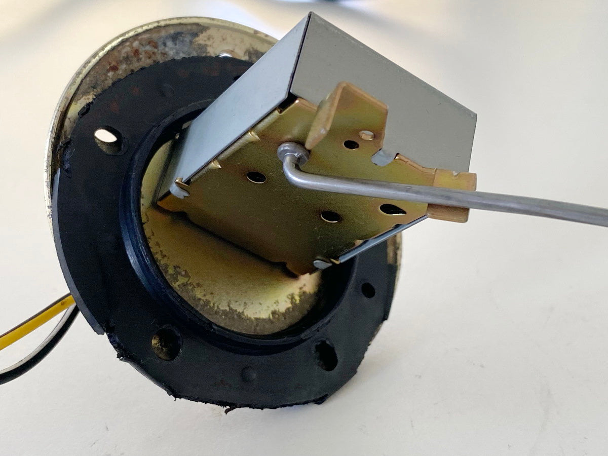 SUZUKI AN 400 WVAU BURGMAN Tankgeber Anzeige Füllstand Tank Kraftstoff K1 K2