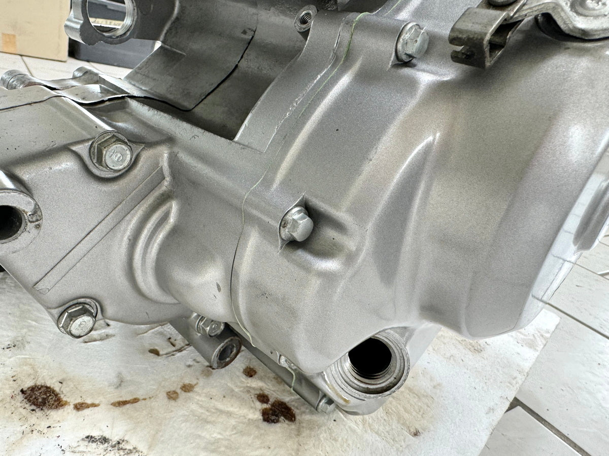 HONDA NTV 650 RC33 REVERE Motor Kurbelwelle Zylinderkopf Getriebe Kupplung 17567