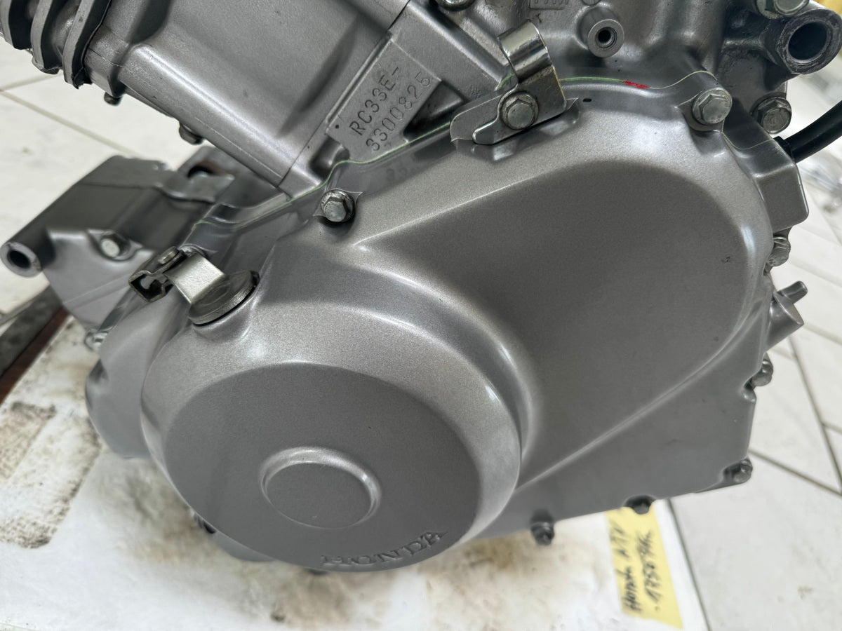 HONDA NTV 650 RC33 REVERE Motor Kurbelwelle Zylinderkopf Getriebe Kupplung 17567