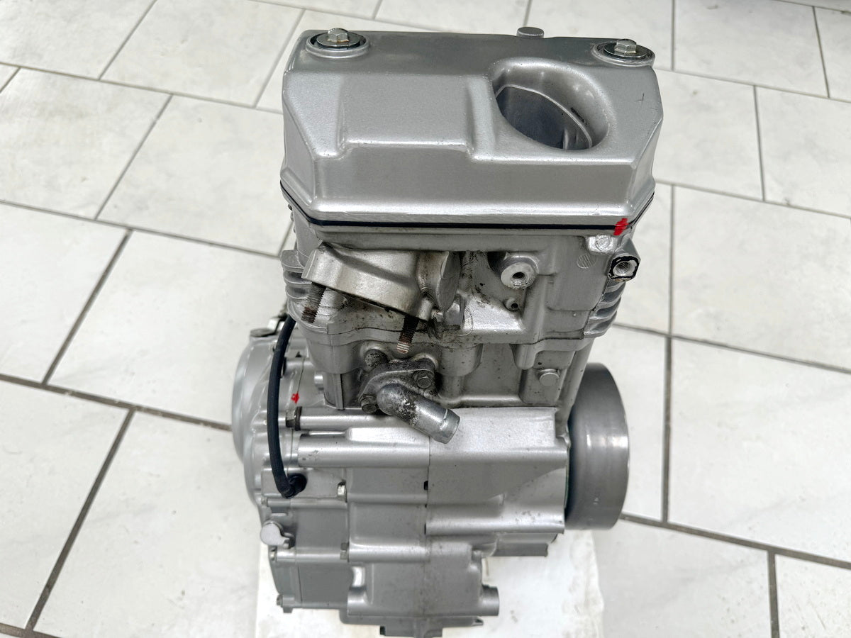 HONDA NTV 650 RC33 REVERE Motor Kurbelwelle Zylinderkopf Getriebe Kupplung 17567