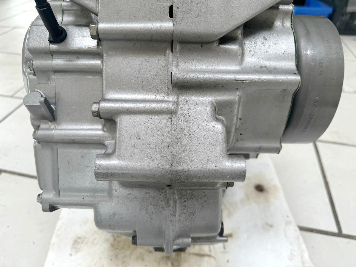 HONDA NTV 650 RC33 REVERE Motor Kurbelwelle Zylinderkopf Getriebe Kupplung 17567