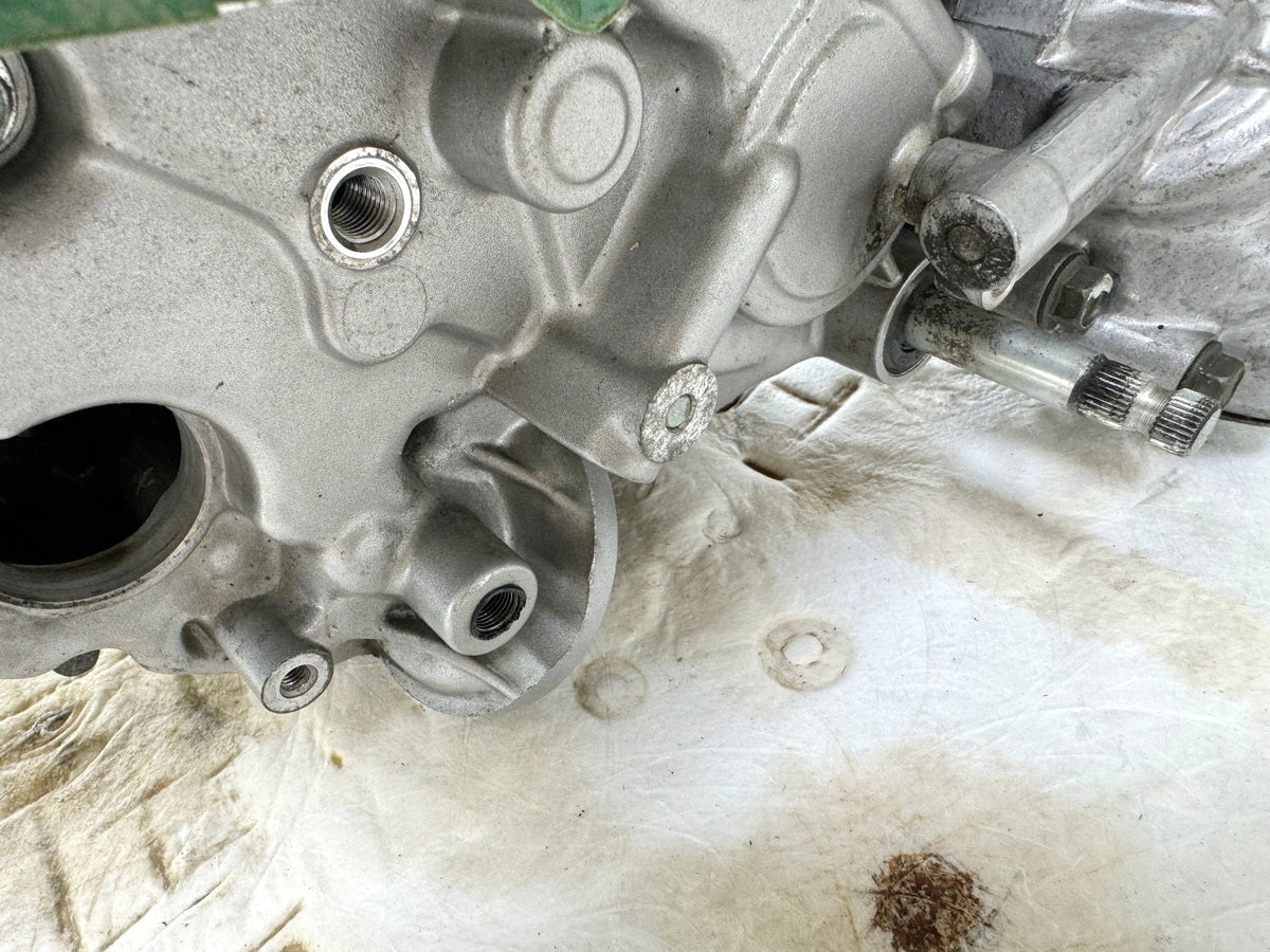 HONDA NTV 650 RC33 REVERE Motor Kurbelwelle Zylinderkopf Getriebe Kupplung 17567