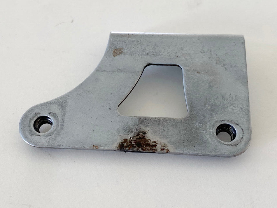 SUZUKI AN 400 WVAU BURGMAN Halterung Laderegler Halteplatte Gleichrichter K1 K2