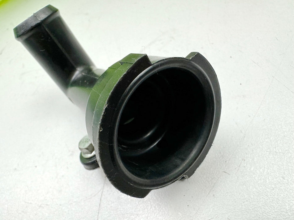 HONDA NTV 650 RC33 REVERE Einfüllstutzen für Kühler Kühlmittel Stutzen Schlauch