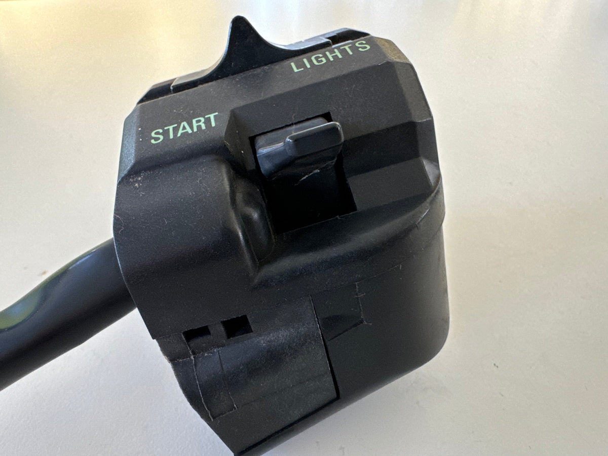 KAWASAKI EL 250 B Eliminator Handlebar Switch Right Switch Emergency Stop Kill