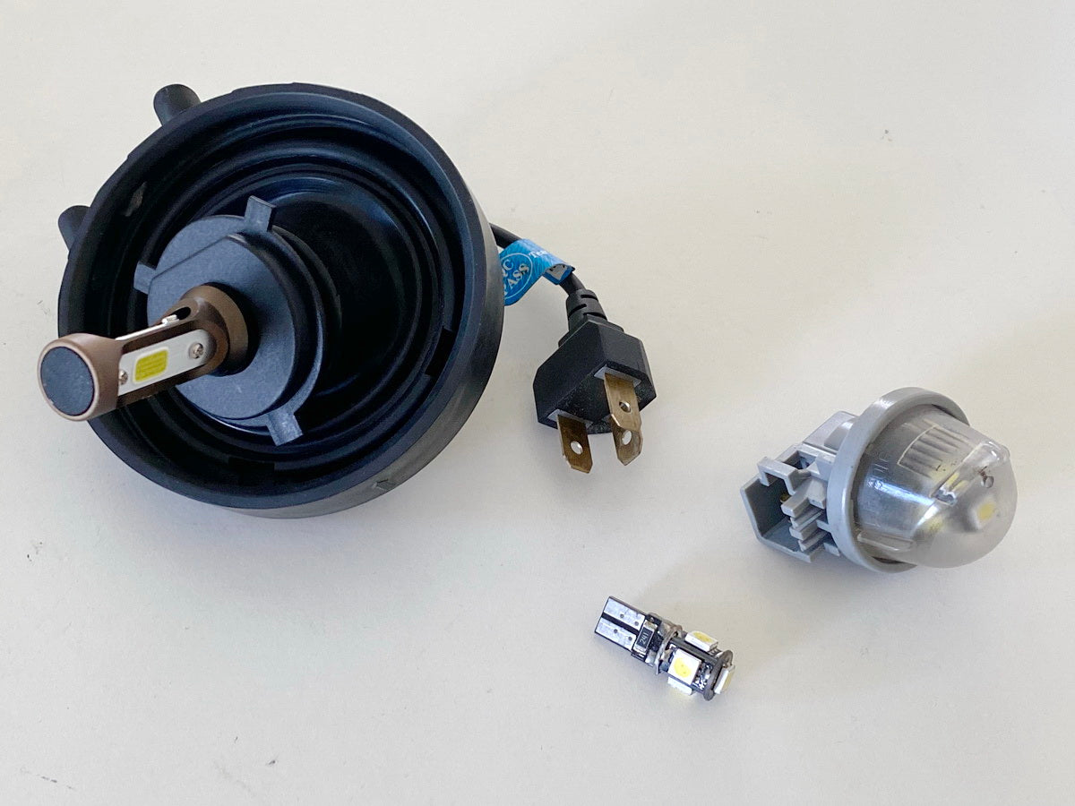 SUZUKI AN 400 WVAU BURGMAN LED Birne für Scheinwerfer Lampe Licht Helmfach K1 K2