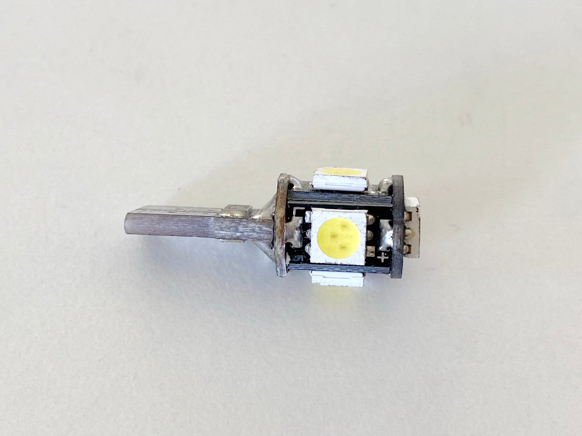 SUZUKI AN 400 WVAU BURGMAN LED Birne für Scheinwerfer Lampe Licht Helmfach K1 K2