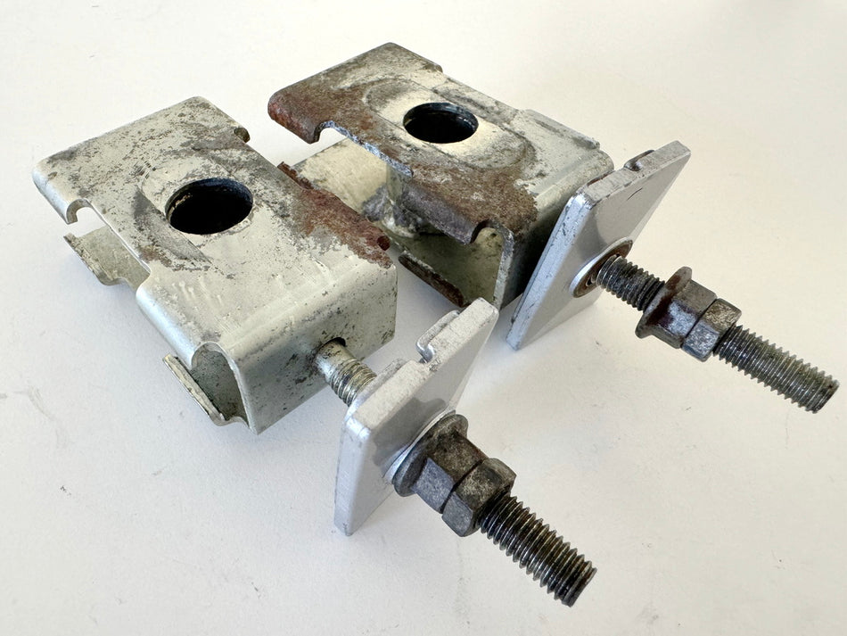 KAWASAKI EL 250 B Eliminator Kettenspanner links rechts (für Schwinge)