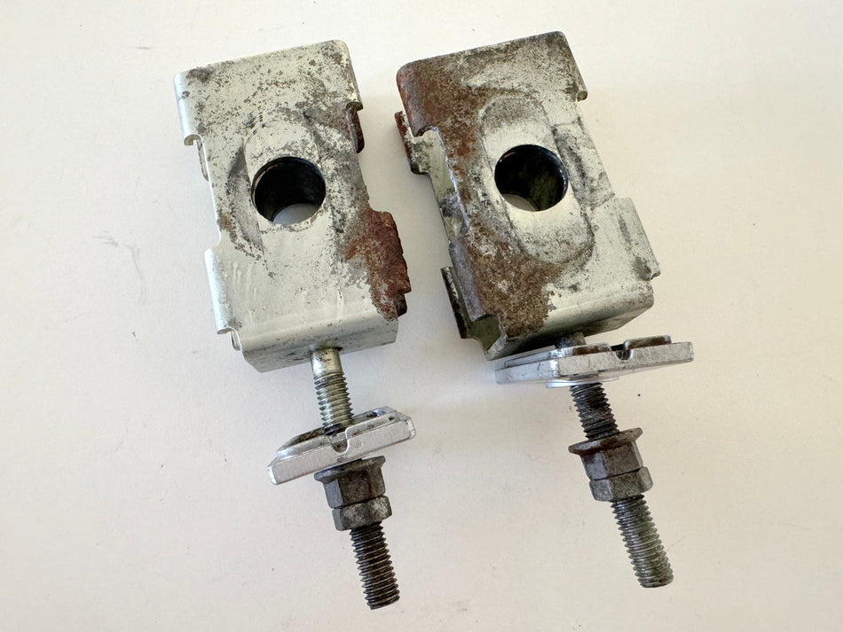 KAWASAKI EL 250 B Eliminator Kettenspanner links rechts (für Schwinge)
