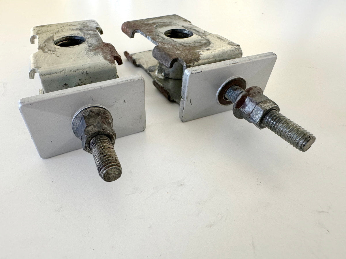 KAWASAKI EL 250 B Eliminator Kettenspanner links rechts (für Schwinge)