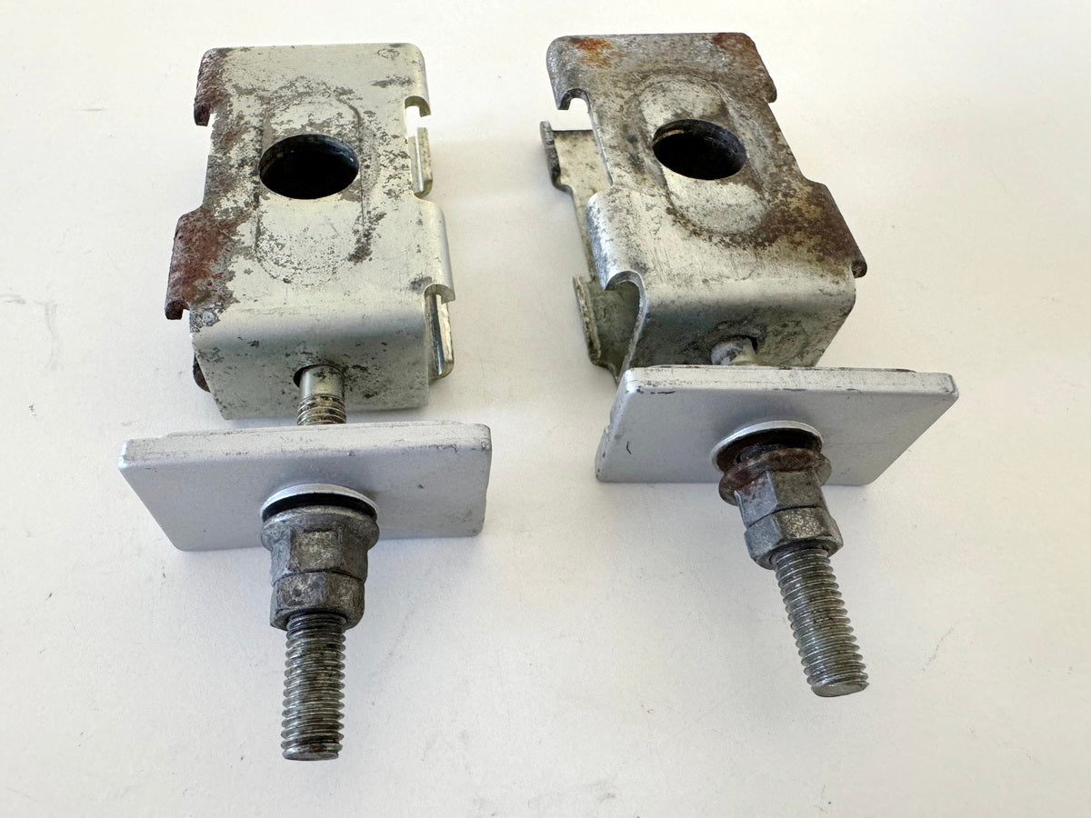 KAWASAKI EL 250 B Eliminator Kettenspanner links rechts (für Schwinge)