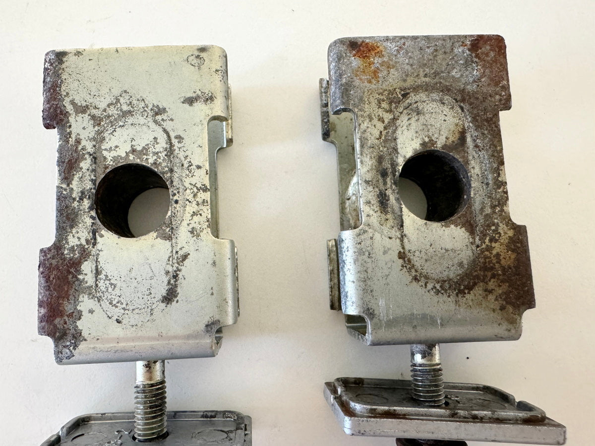 KAWASAKI EL 250 B Eliminator Kettenspanner links rechts (für Schwinge)
