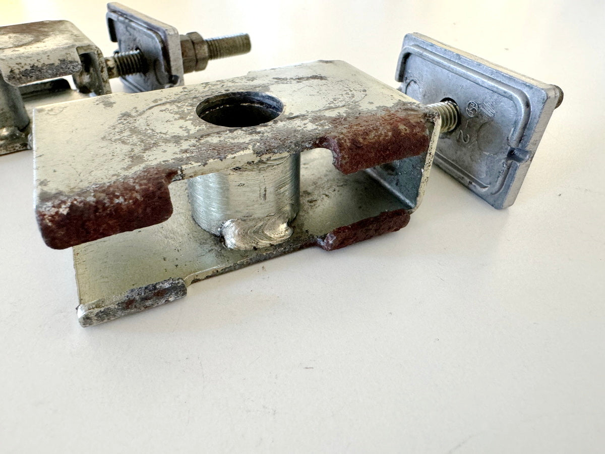 KAWASAKI EL 250 B Eliminator Kettenspanner links rechts (für Schwinge)