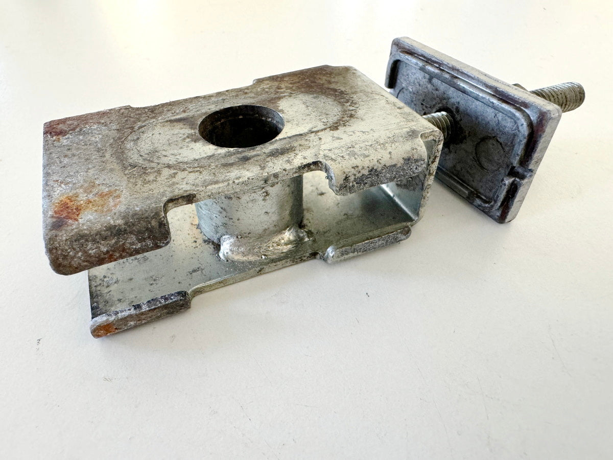 KAWASAKI EL 250 B Eliminator Kettenspanner links rechts (für Schwinge)