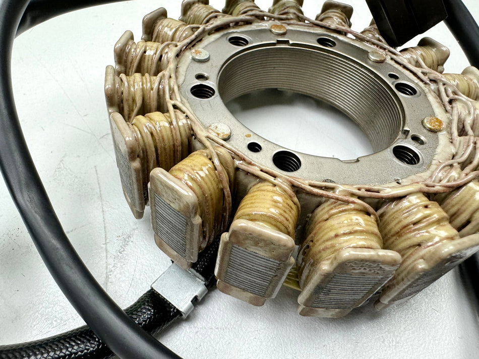 HONDA NTV 650 RC33 REVERE Lima Stator original Generator Lichtmaschine für Motor