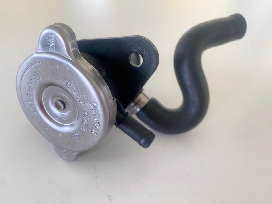BMW C1 125 200 ABS Filler Neck Radiator Radiator Cap Seal Hose