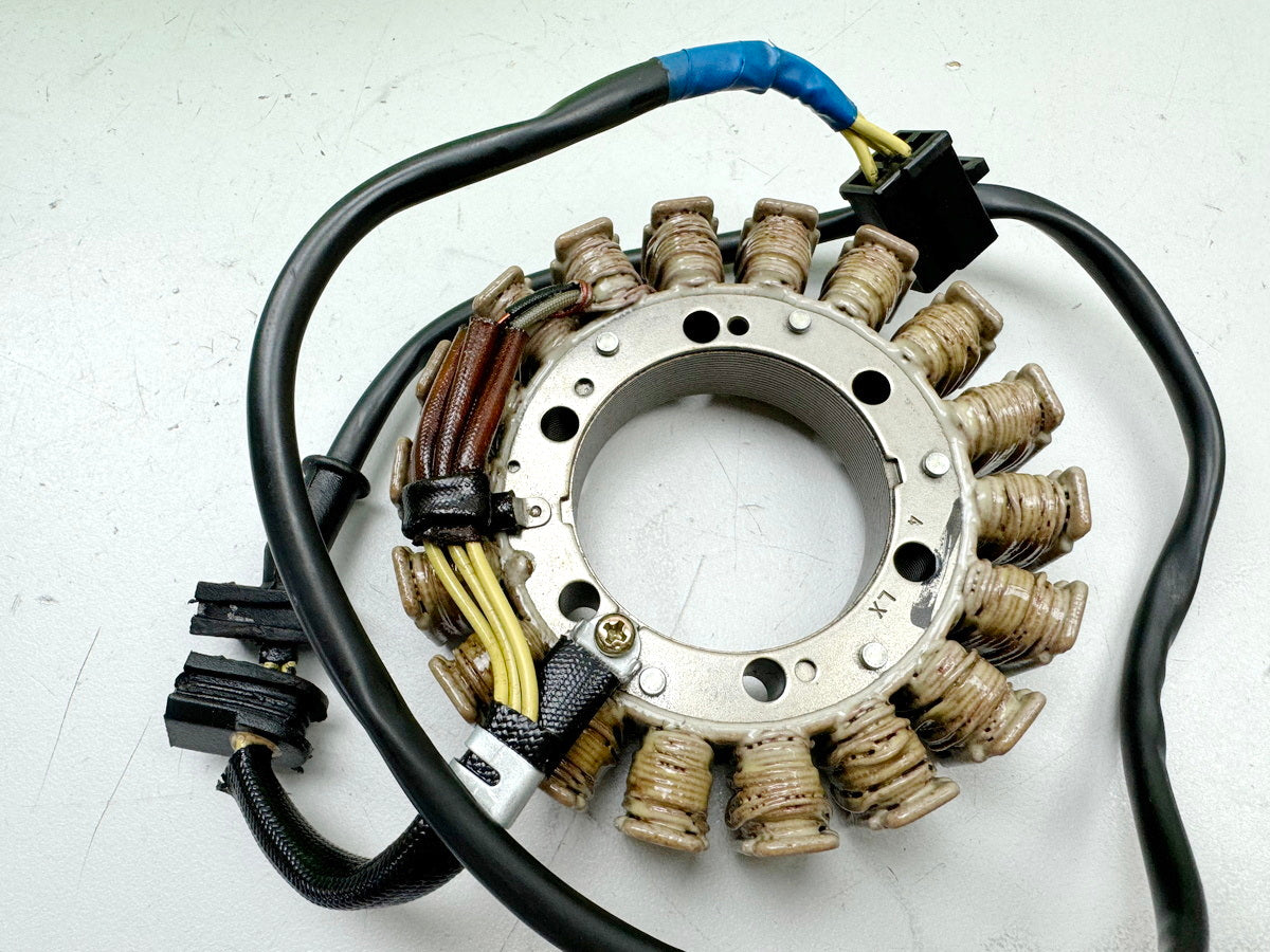 HONDA NTV 650 RC33 REVERE Lima Stator original Generator Alternator for Engine
