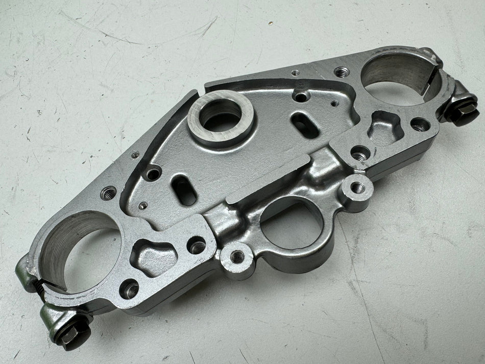 HONDA NTV 650 RC33 REVERE Gabelbrücke oben (für Standrohr Gabel Gabelholm) bis92