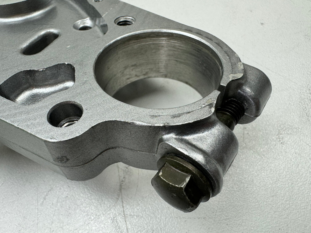 HONDA NTV 650 RC33 REVERE Tija superior (para tubo de horquilla) hasta 92