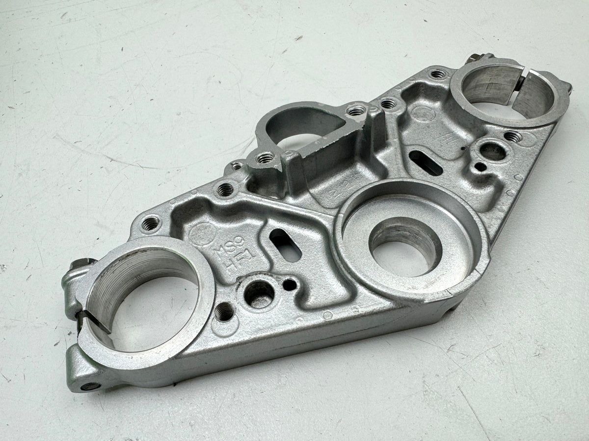 HONDA NTV 650 RC33 REVERE Tija superior (para tubo de horquilla) hasta 92