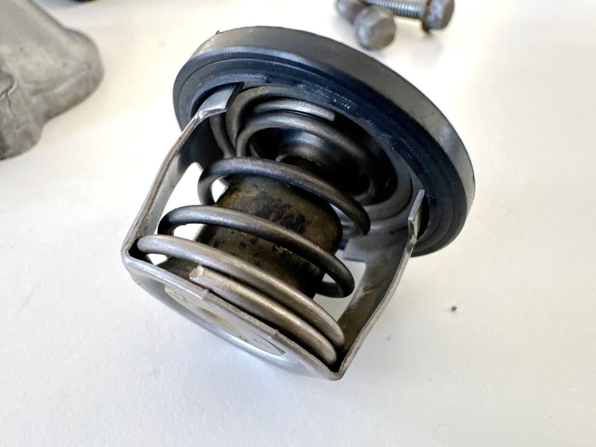 KAWASAKI EL 250 B Eliminator Termostato Carcasa del termostato (para circuito de refrigeración)
