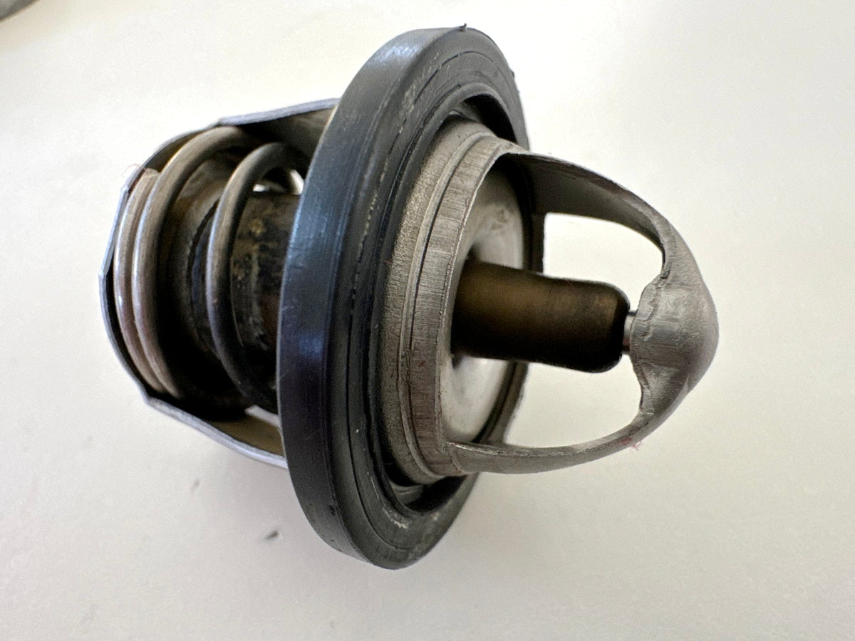 KAWASAKI EL 250 B Eliminator Termostato Carcasa del termostato (para circuito de refrigeración)