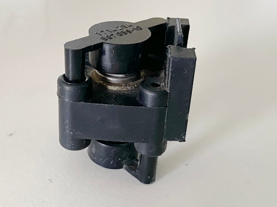 BMW K 1200 LT A K2LT Connector Cable Holder Support B Contact Terminal