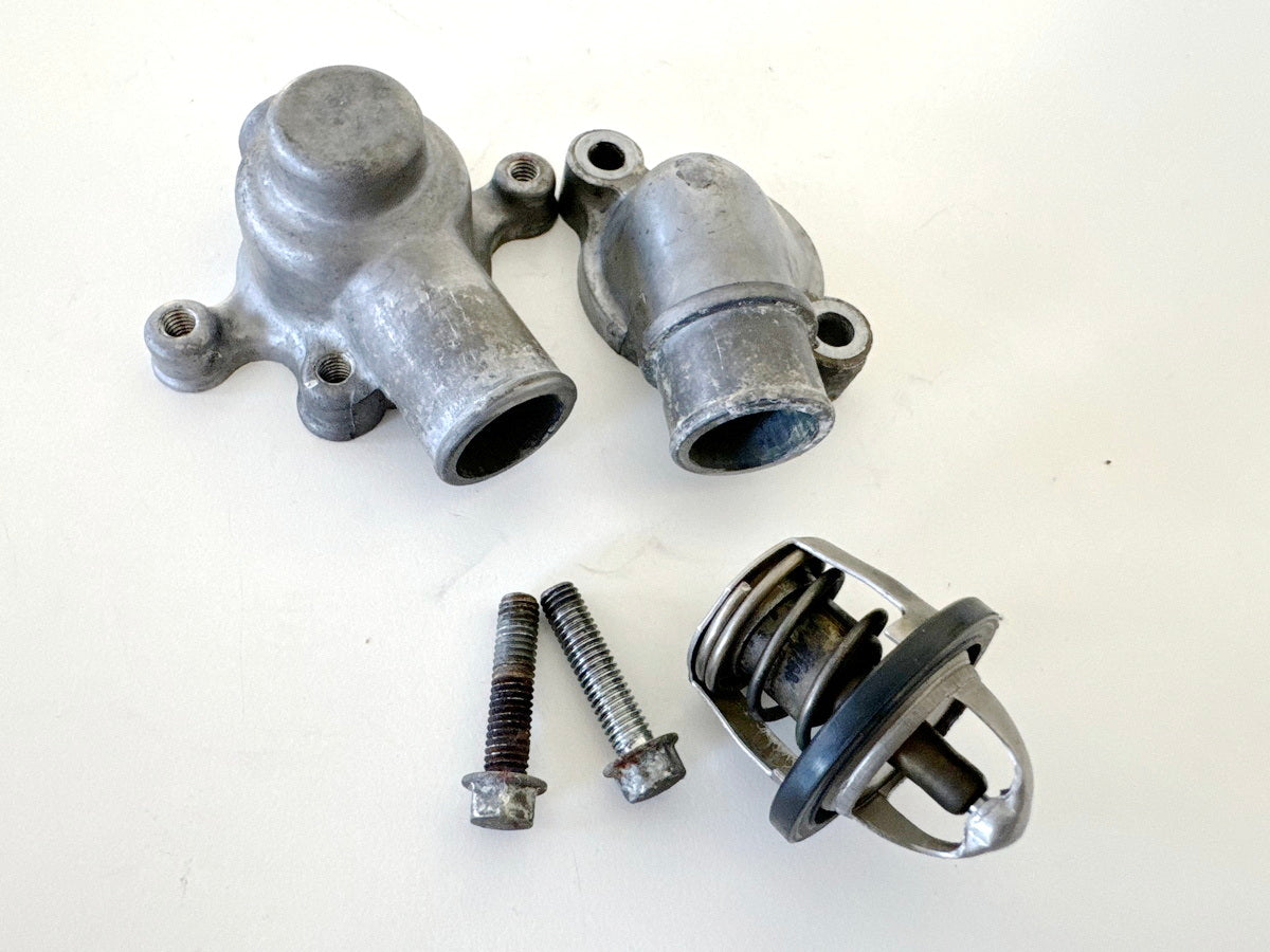 KAWASAKI EL 250 B Eliminator Termostato Carcasa del termostato (para circuito de refrigeración)