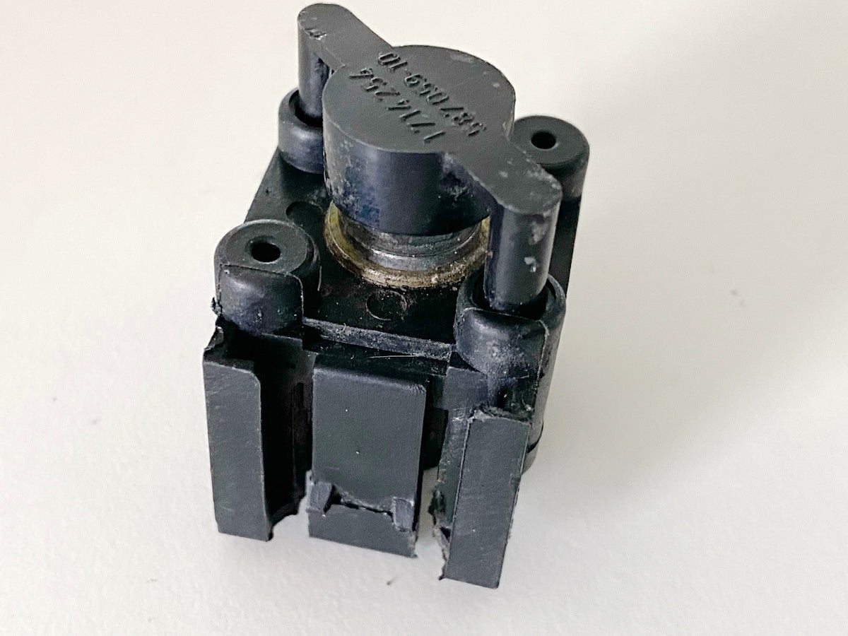 BMW K 1200 LT A K2LT Verbinder Kabel Halter Stützpunkt B Kontakt Klemme