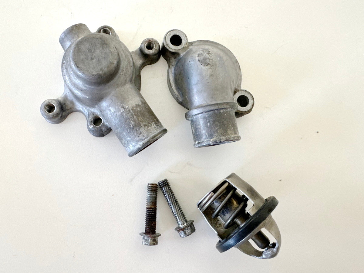 KAWASAKI EL 250 B Eliminator Termostato Carcasa del termostato (para circuito de refrigeración)