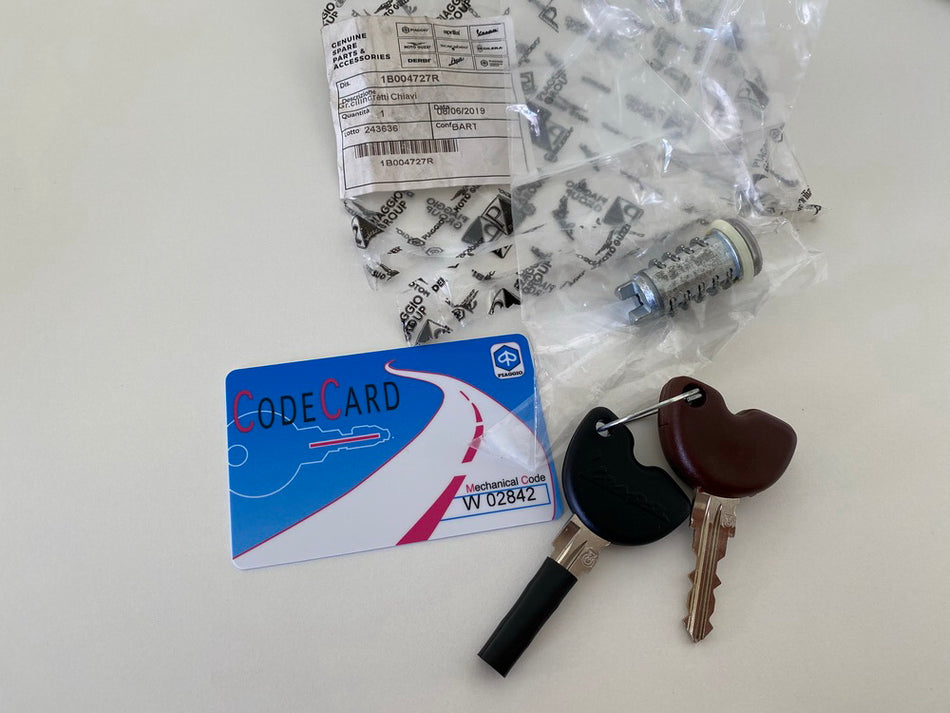 VESPA Primavera 50 4T 3V i-Get Bombín de cerradura con tarjeta de código de llave 1B004727R NUEVO