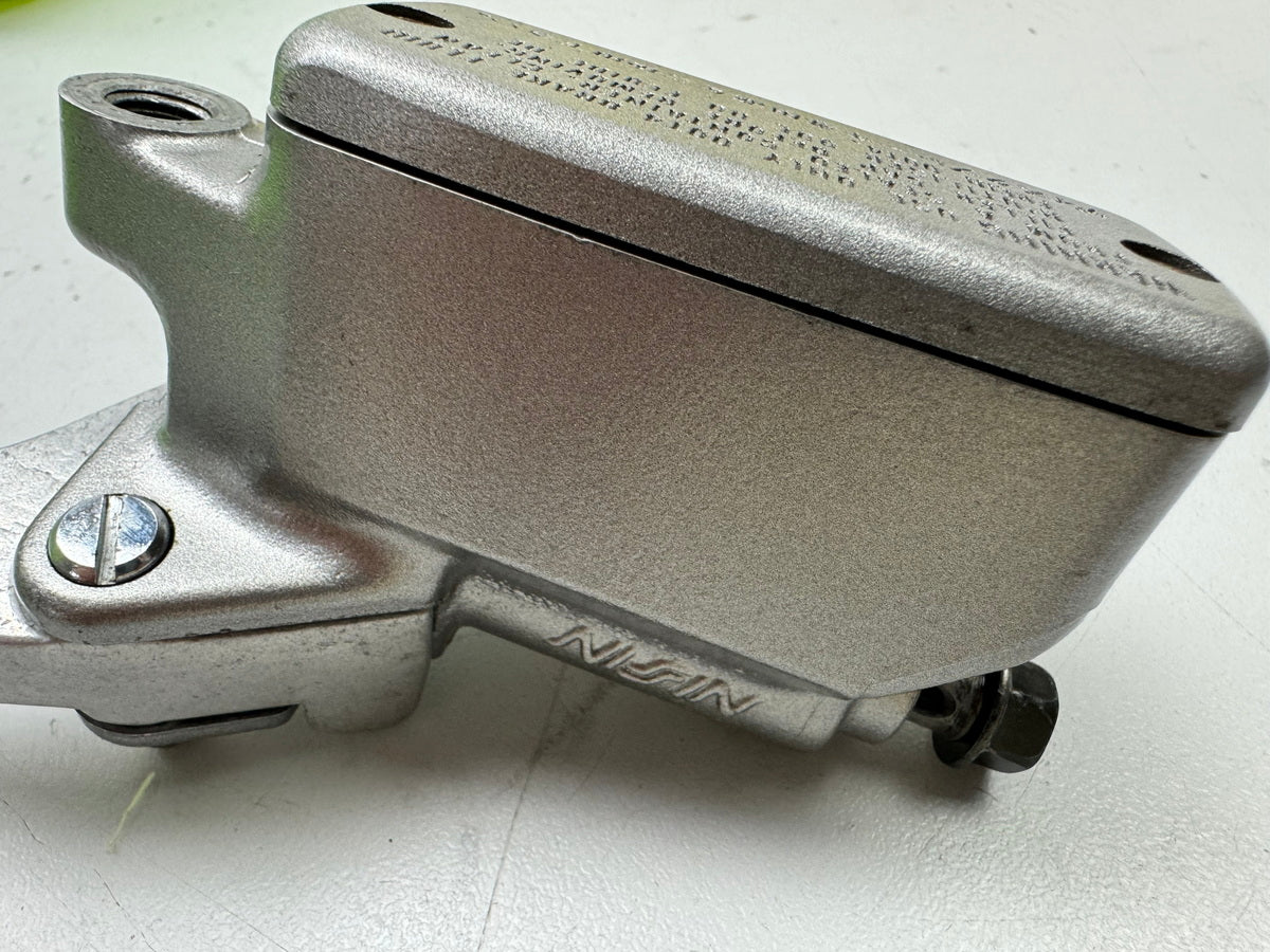 HONDA NTV650 RC33 REVERE Bremszylinder vorn Nissin Bremspumpe Hauptbremszylinder