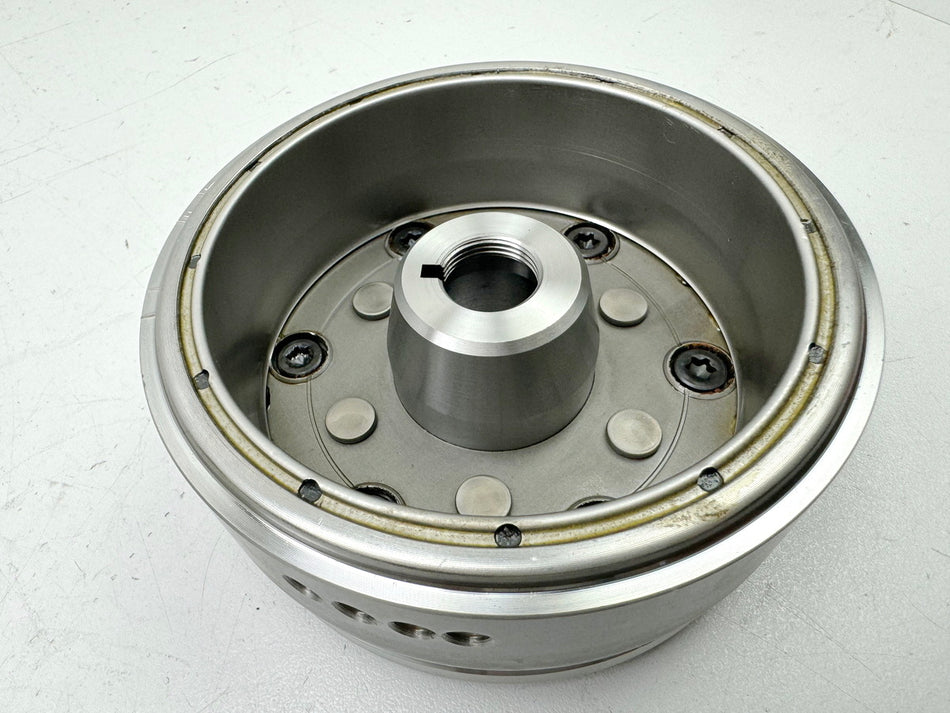 HONDA NX 650 RD08 DOMINATOR Rotor del alternador con rueda polar y rueda libre de arranque para motor con 23236km