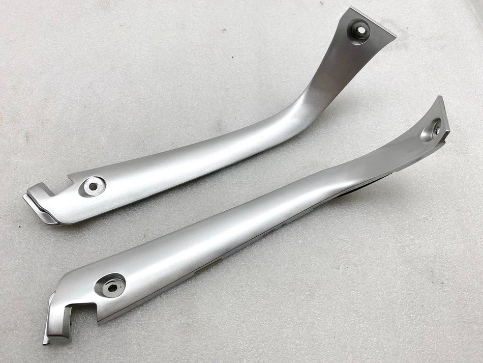SUZUKI AN 400 WVAU BURGMAN Abdeckung Soziusgriff Verkleidung Cover Blende K1 K2