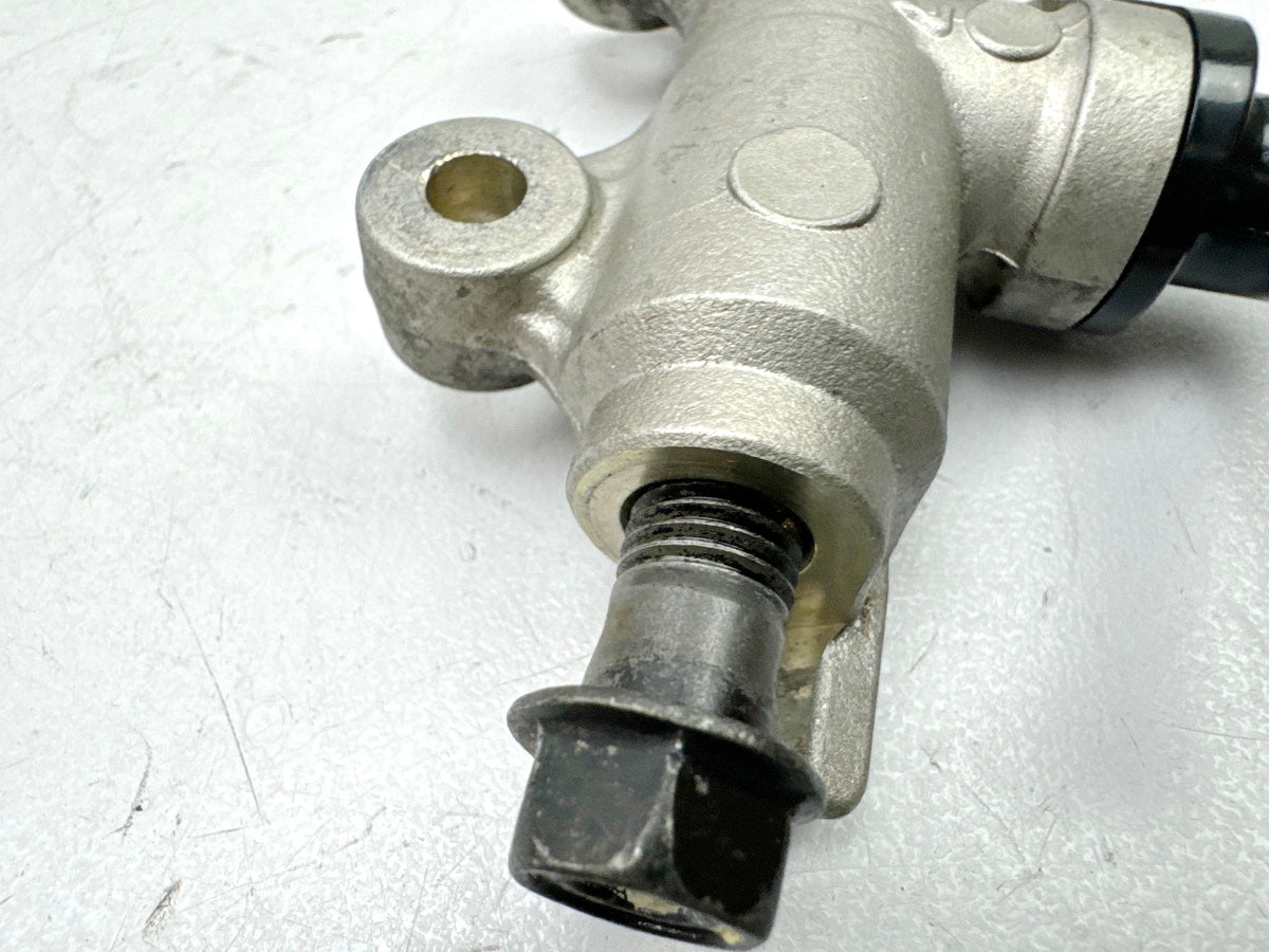 HONDA NX 650 RD08 DOMINATOR Rear Brake Master Cylinder Foot Brake Cylinder Brake Pump