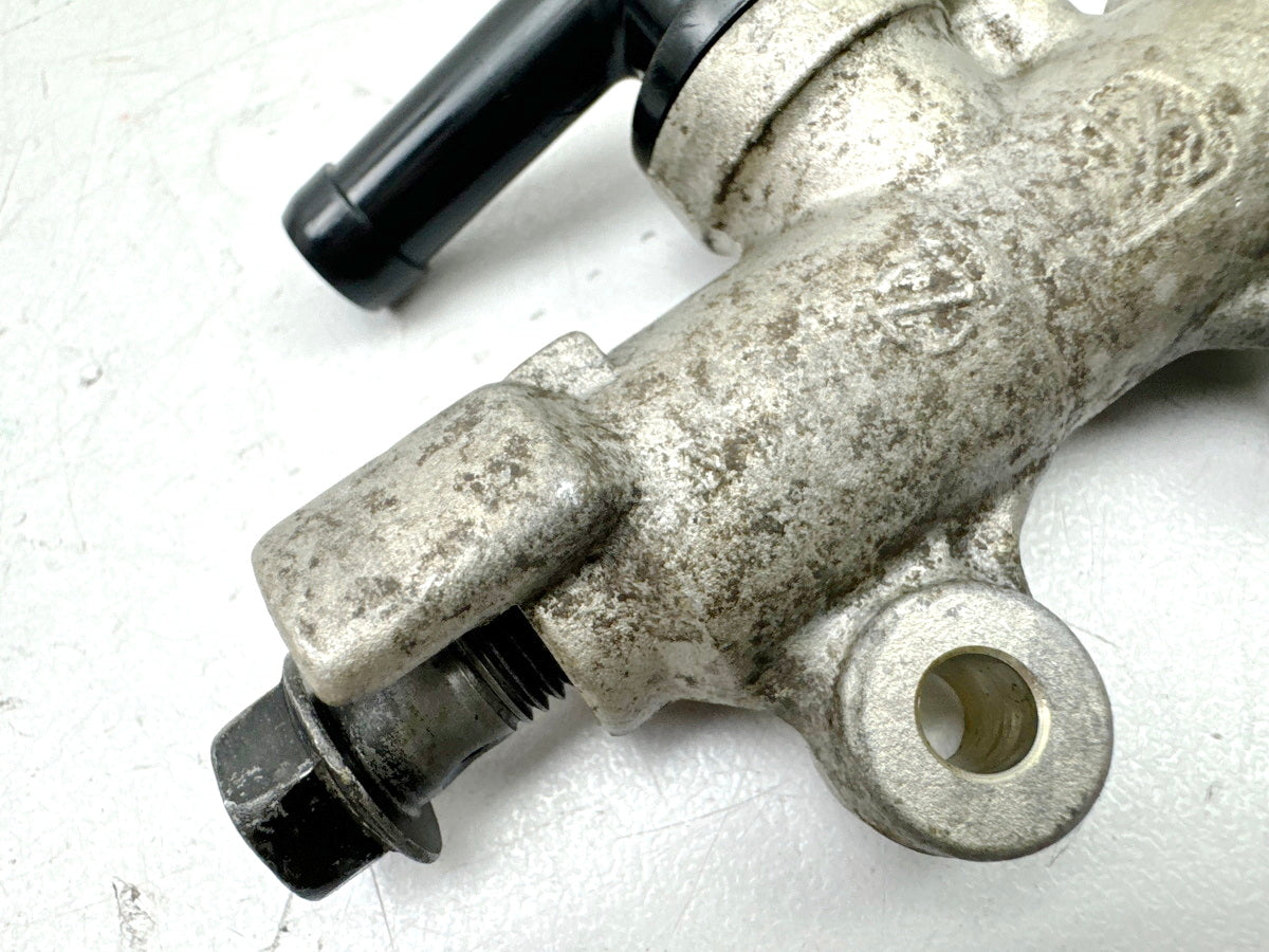 HONDA NX 650 RD08 DOMINATOR Rear Brake Master Cylinder Foot Brake Cylinder Brake Pump