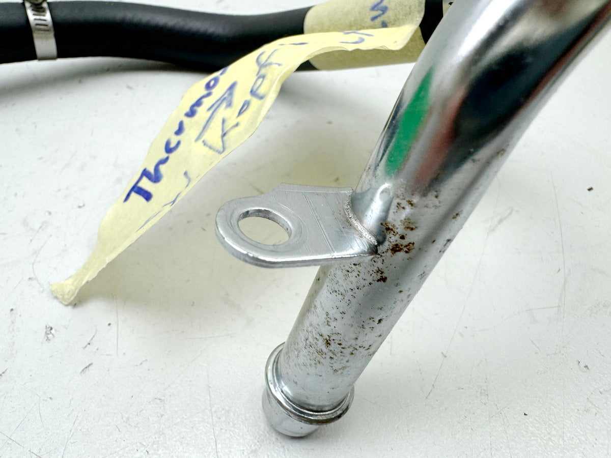 HONDA NTV 650 RC33 REVERE Kühlerschlauch Rohr Thermostat zum Zylinderkopf Motor