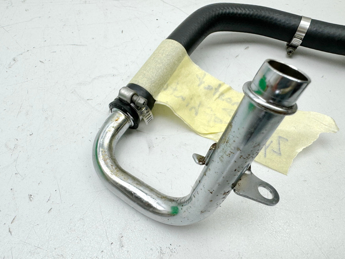 HONDA NTV 650 RC33 REVERE Kühlerschlauch Rohr Thermostat zum Zylinderkopf Motor