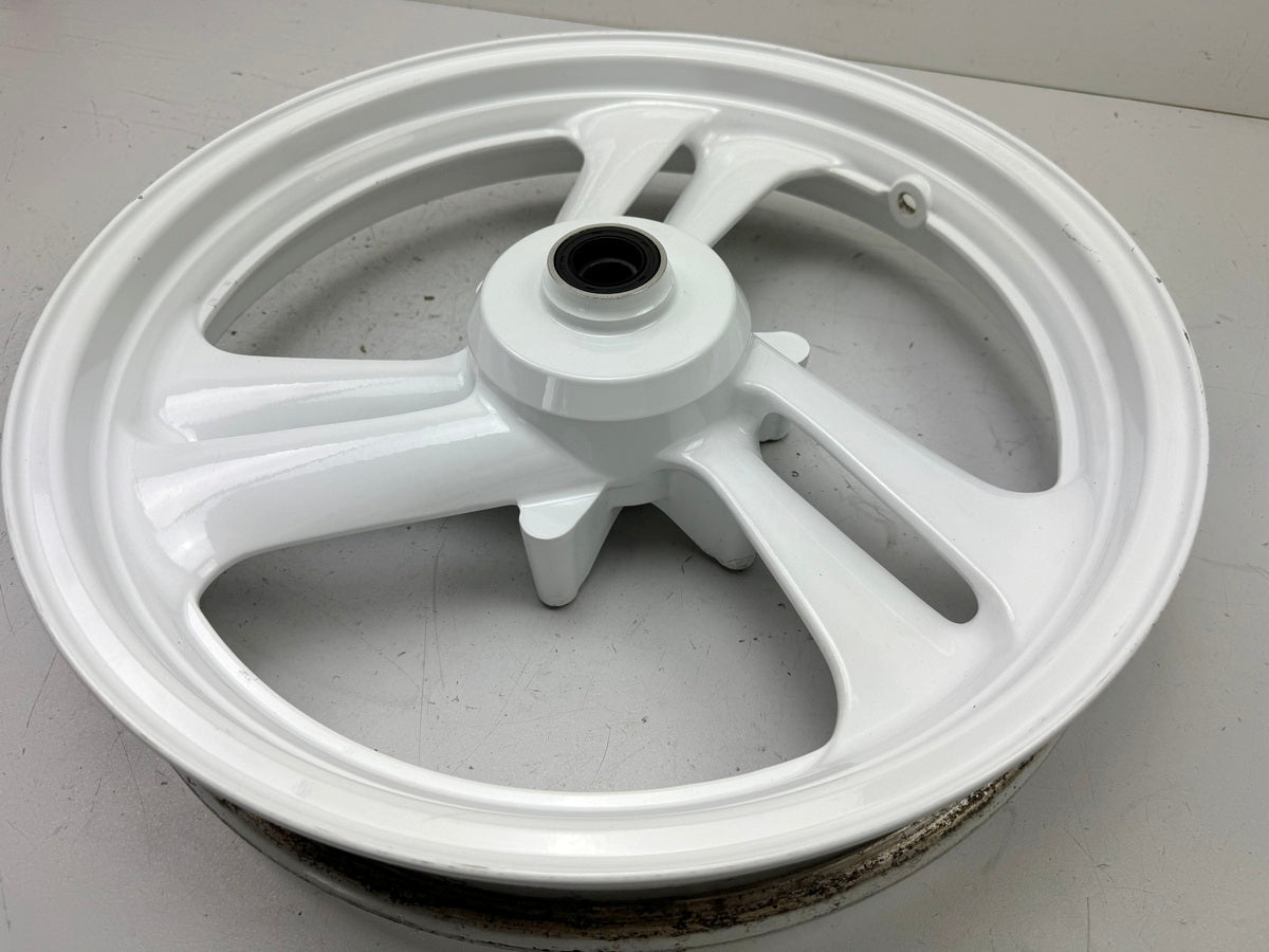 HONDA NTV 650 RC33 REVERE Llanta delantera Rueda delantera sin accidentes J 17 x 2.50 blanca