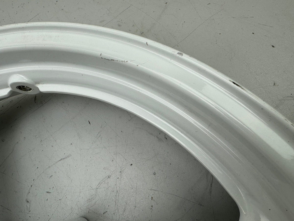 HONDA NTV 650 RC33 REVERE Llanta delantera Rueda delantera sin accidentes J 17 x 2.50 blanca