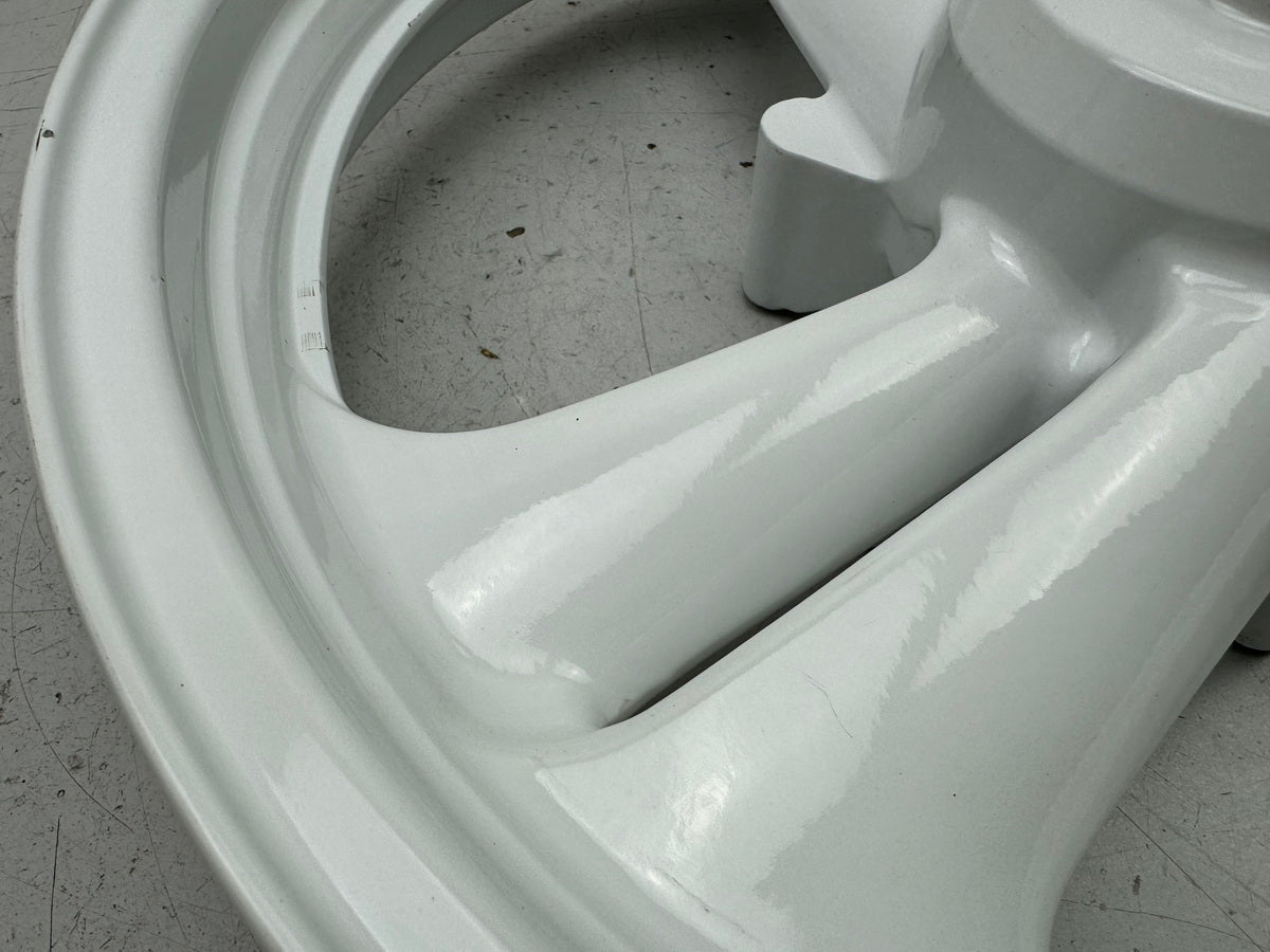 HONDA NTV 650 RC33 REVERE Llanta delantera Rueda delantera sin accidentes J 17 x 2.50 blanca