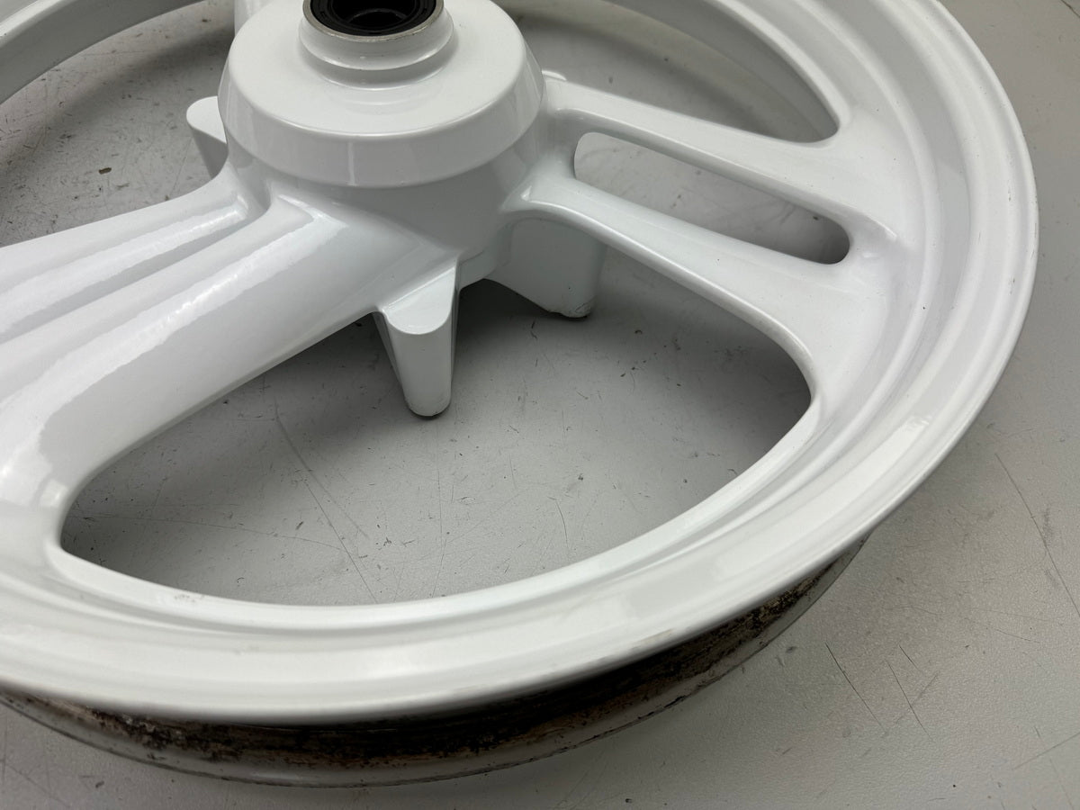 HONDA NTV 650 RC33 REVERE Llanta delantera Rueda delantera sin accidentes J 17 x 2.50 blanca