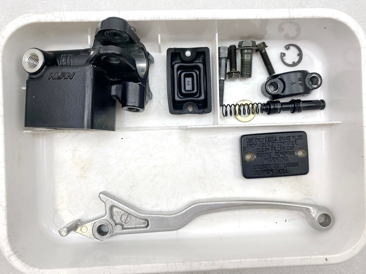SUZUKI AN 400 WVAU BURGMAN Cilindro de freno derecho Bomba de freno Nissin Palanca de freno