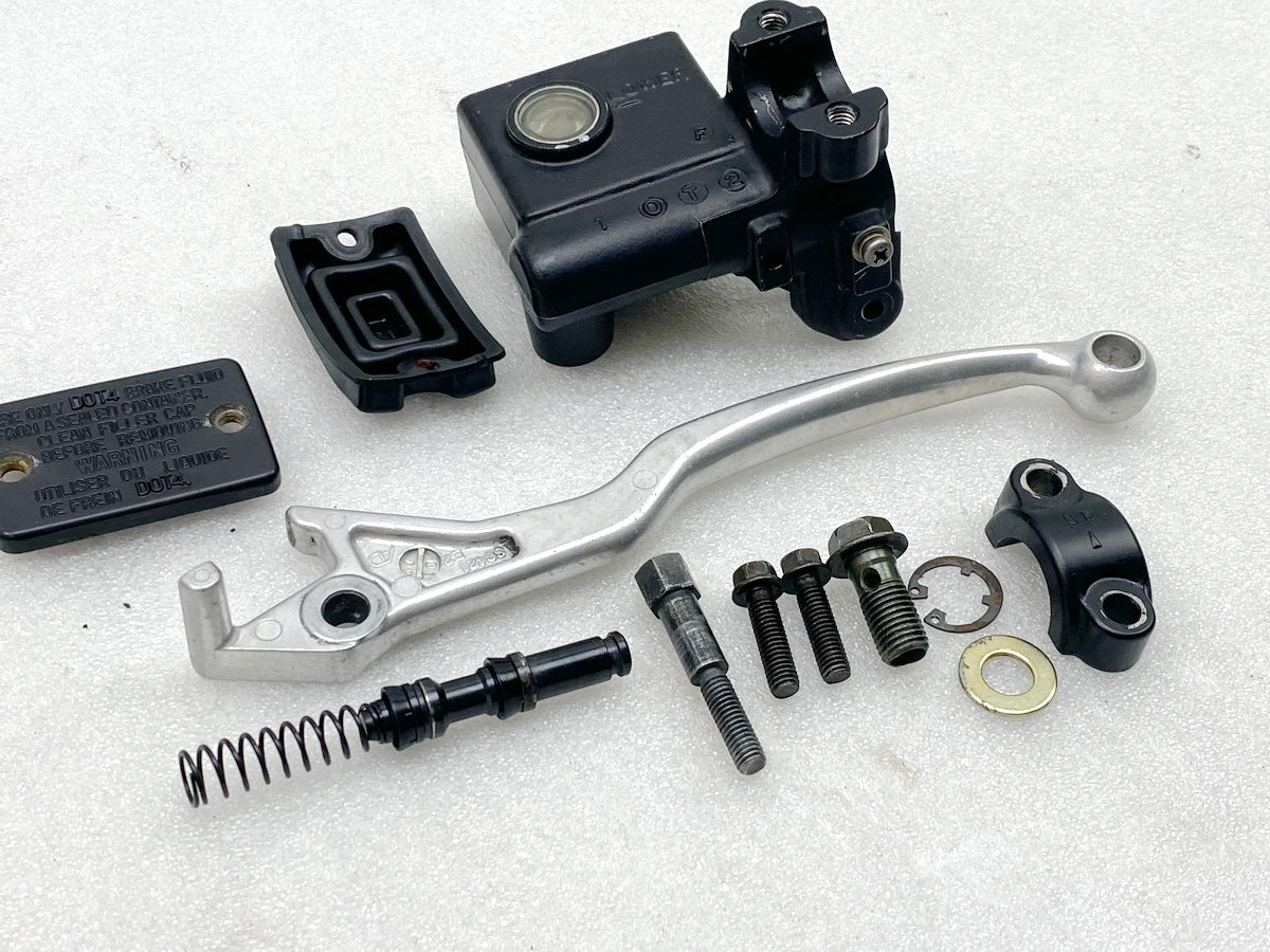 SUZUKI AN 400 WVAU BURGMAN Cilindro de freno derecho Bomba de freno Nissin Palanca de freno