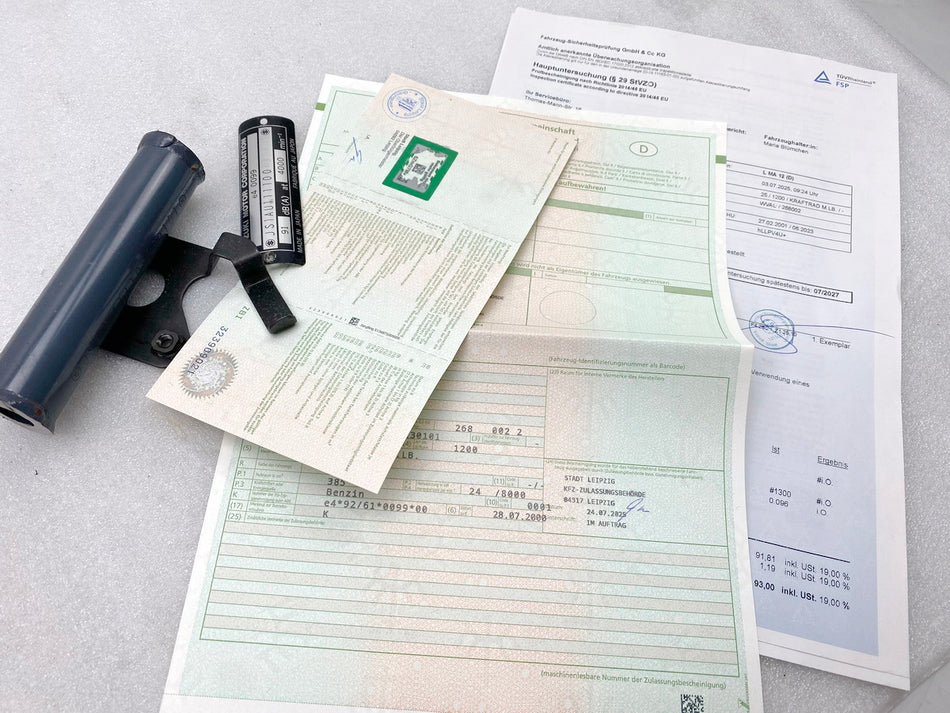 SUZUKI AN 400 WVAU BURGMAN Chasis y papeles Pipa de dirección Placa de identificación Documentos K1 K2