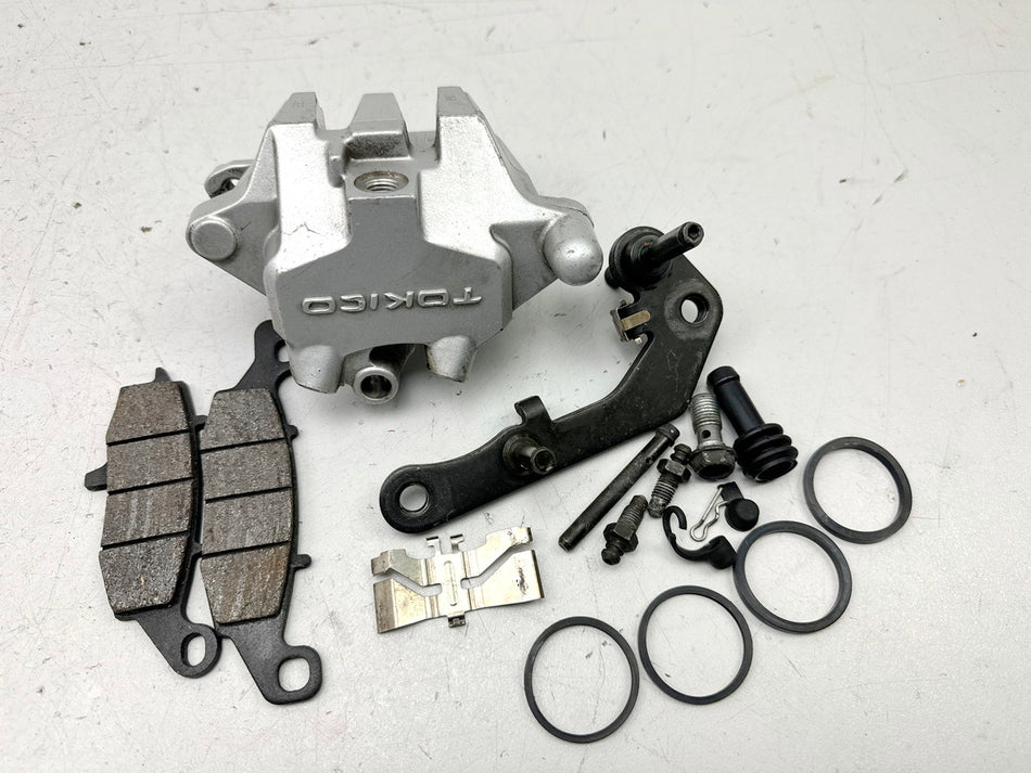 Kawasaki VN 800 Drifter C E Pinza de freno trasera Tokico Soporte de pinza de freno Anclaje